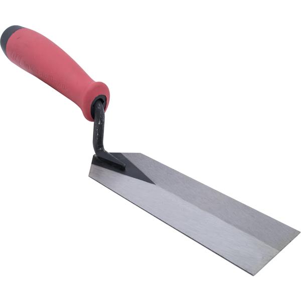 Angled view of a MARSHALLTOWN QLT margin trowel.