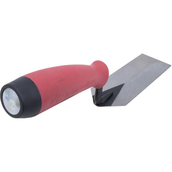 Side profile of a MARSHALLTOWN QLT margin trowel
