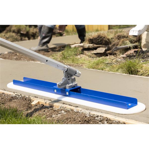 MARSHALLTOWN Eliminator™ Composite Adapter in use on concrete surface