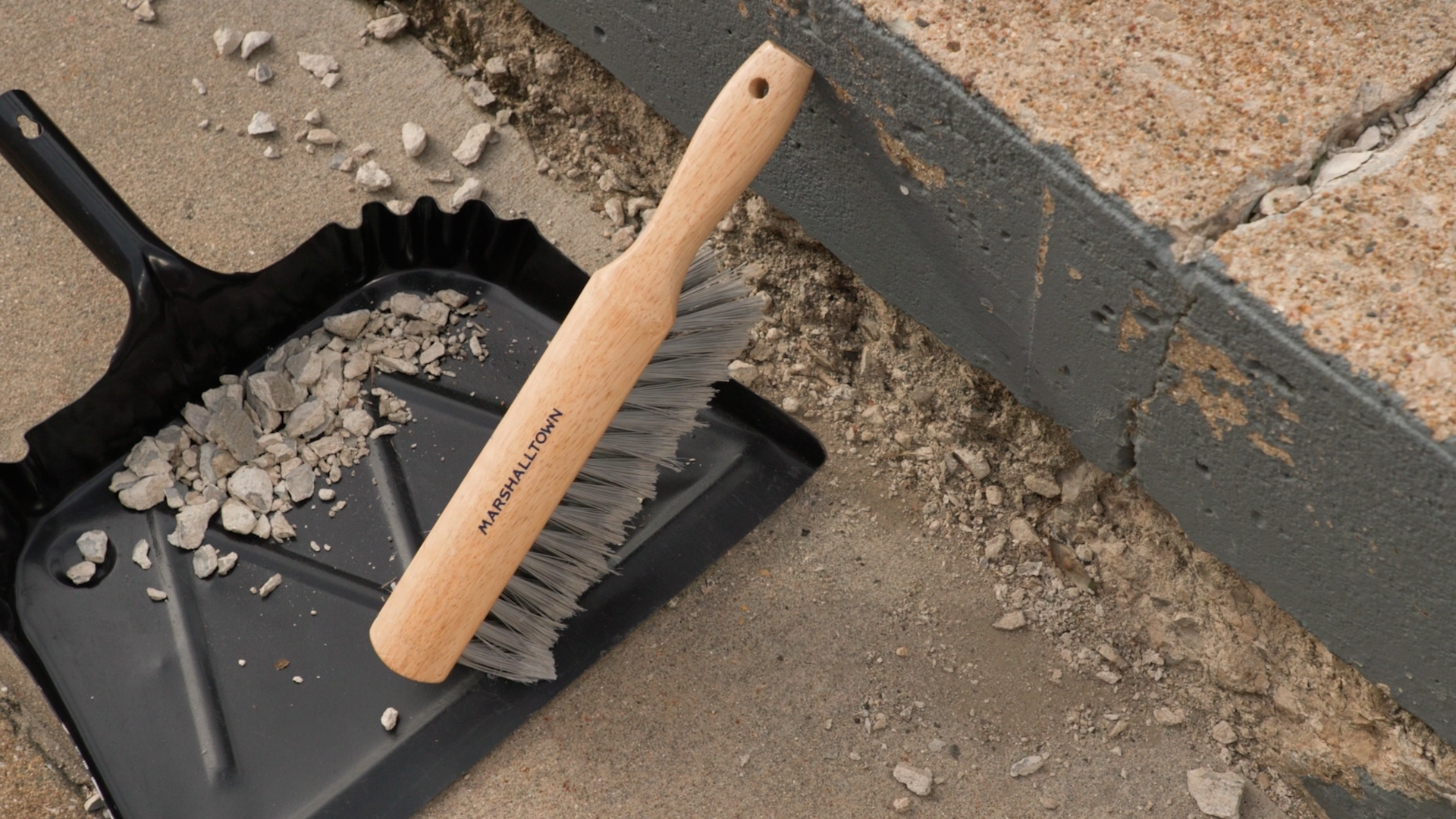 Part # : 6520 - Silver Foxtail Brushes - MARSHALLTOWN®